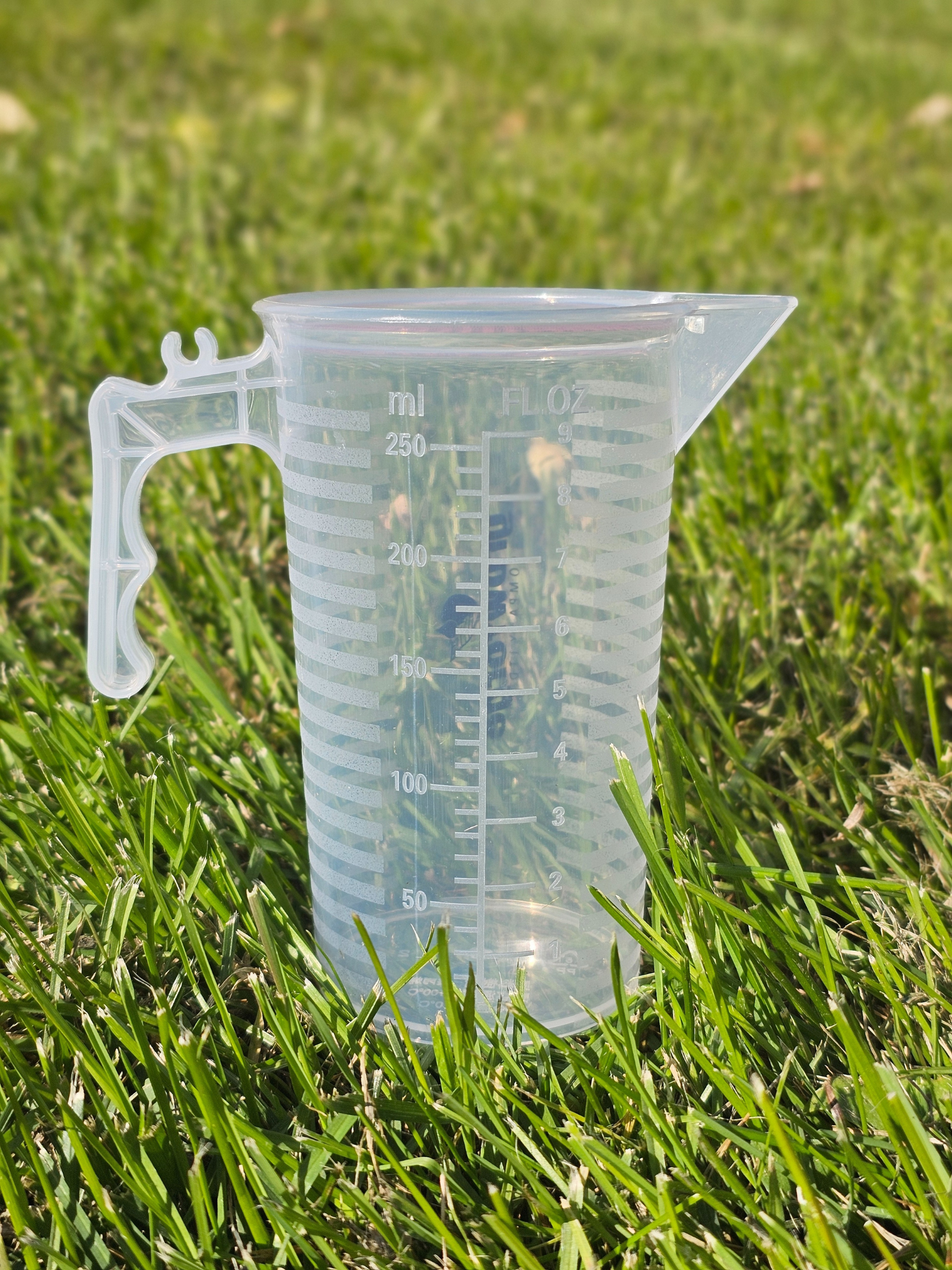 Growforge Small 9oz Clear Measuring Cup - Growforge